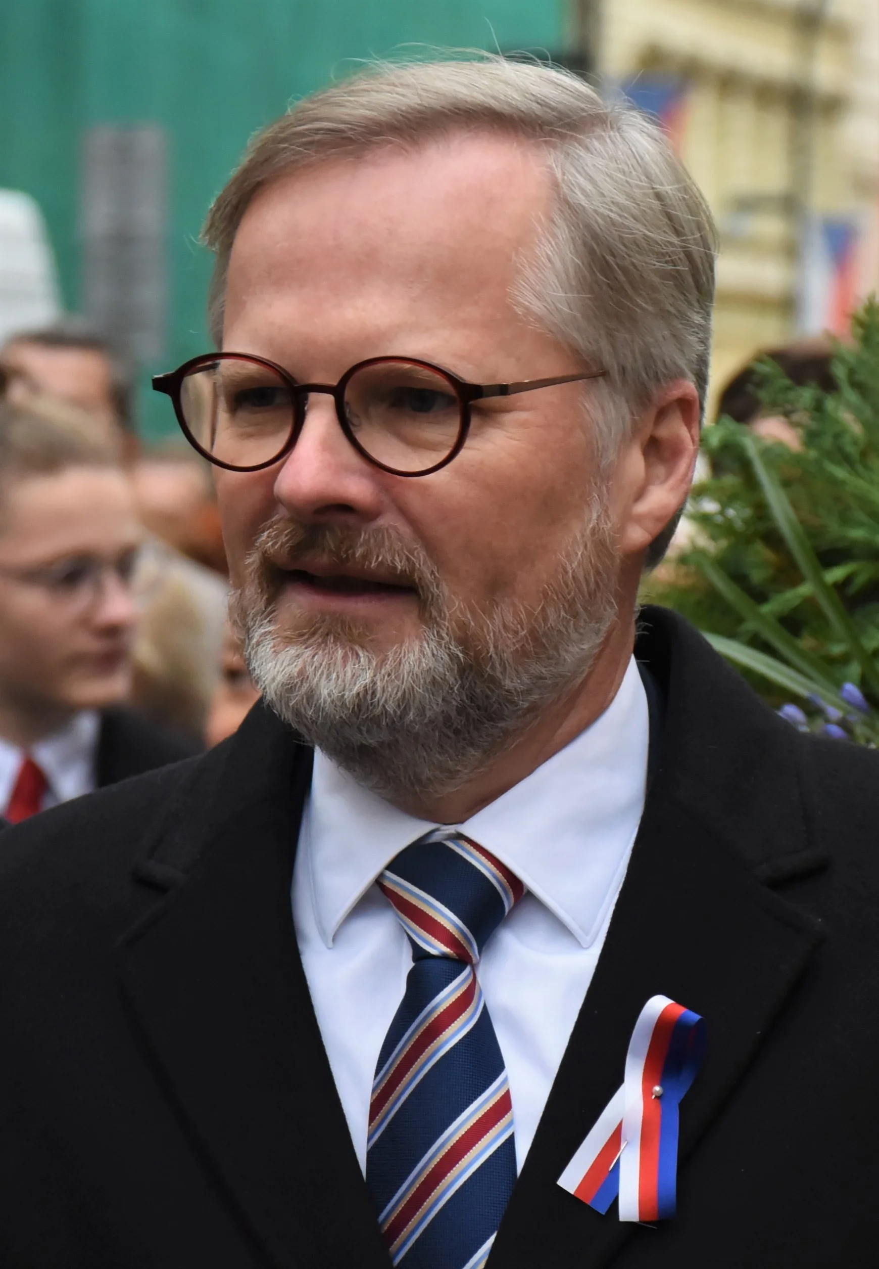 Portrét premiéra Petra Fialy