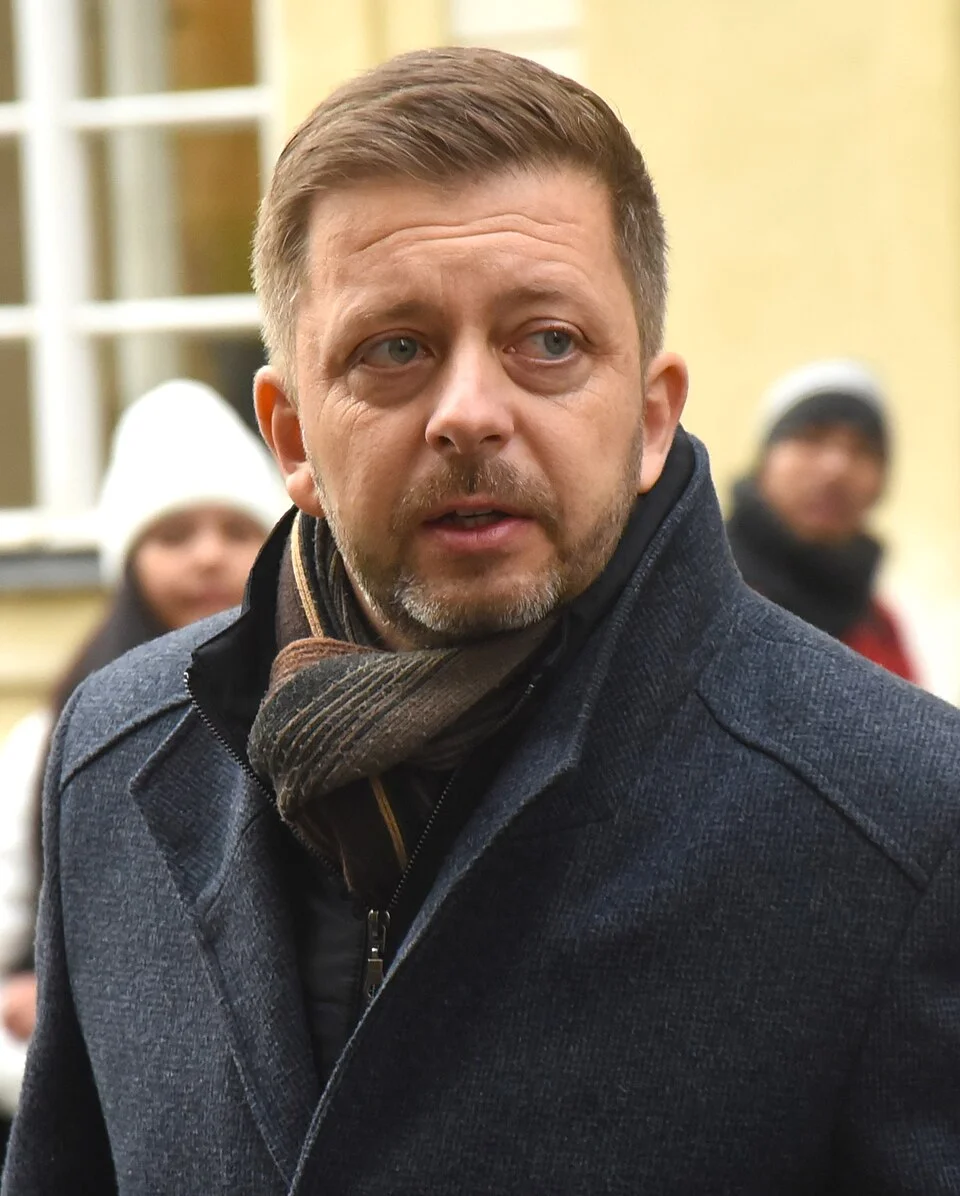 Portrét politika Víta Rakušana
